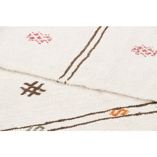 Textile Vintage Turkish Kilim Hemp Rug With Stripes by Rug & Kilim, 1950-1959 For Sale - Image 7 of 9