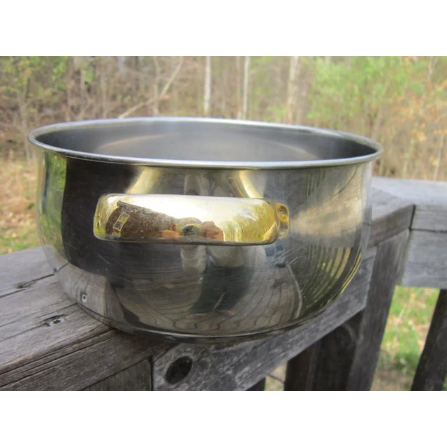 1990s Command Performance Gold 9" 2 Handle Pan 18/10 Stainless 3 Ply Base Lid Sauté For Sale - Image 4 of 10