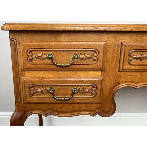 Vintage French Louis XIV Sideboard in Oak For Sale - Image 4 of 16
