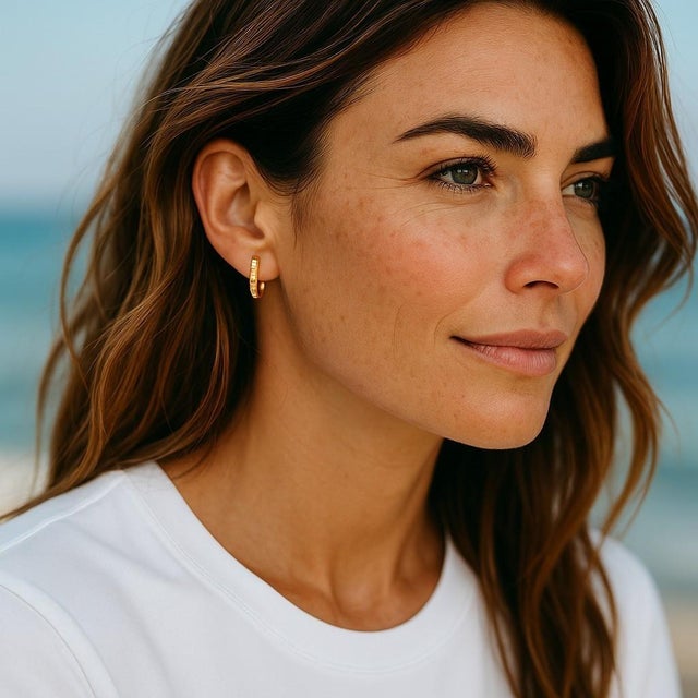 Modern Cartier Vintage 18 Karat Yellow Gold Diamond 0.90 Inch Hoop Earrings For Sale - Image 3 of 8