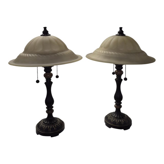 Matching Pair of Traditional-Style Banker/Accent Table Lamps For Sale