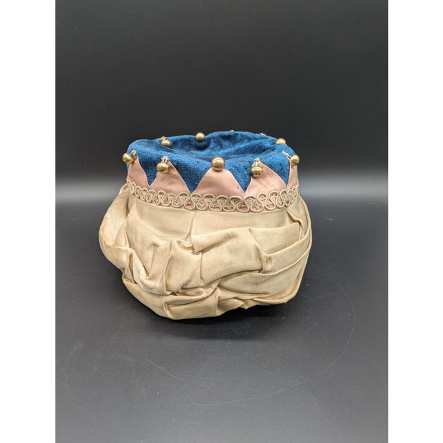 Early 20th Century Antique Ceremonial Crown/Hat: Independent Order of Odd Fellows (Ioof) For Sale - Image 5 of 8