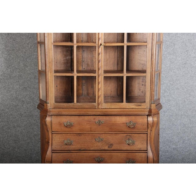 Little Baroque Showcase in Oak, 1800s For Sale - Image 9 of 18