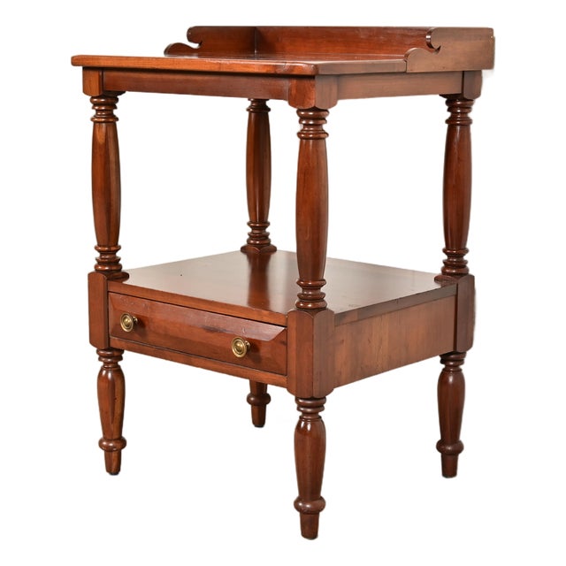 Davis Cabinet Co. American Colonial Carved Solid Cherry Wood Nightstand, Circa 1960s For Sale
