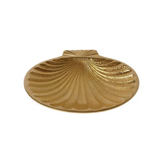 Vintage C.1980's-90's 24-Karat Gold Plated Fanned Shell-Shape Ring Dish, Decorative Accent For Sale