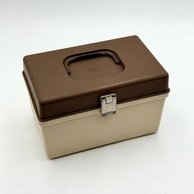 Curver Sewing Box Organizer in Beige and Brown Plastic, Netherlands, 1970s For Sale - Image 6 of 14