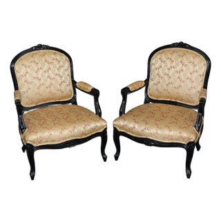 Pair of Sophisticated Ebonized Black Lacquer French Louis XV Wide Armchairs For Sale