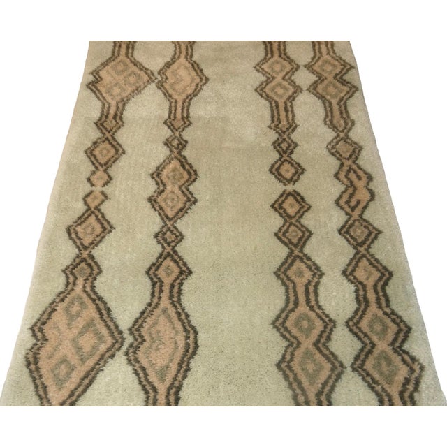 Abstract Custom Beni Mrirt Wool Runner 3' X 10' For Sale - Image 3 of 8