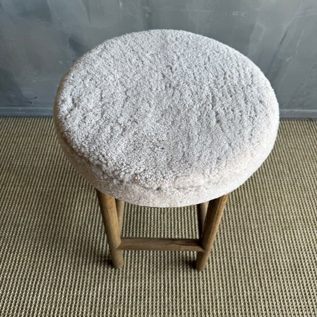 Brock Counter Stool in White Oak and 100% Genuine Shearling in Natural For Sale In Los Angeles - Image 6 of 9