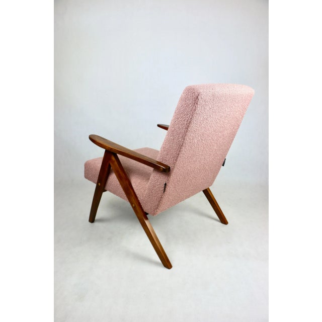 Vintage B-310 VAR Armchair in Pink Bouclé, 1970s For Sale - Image 6 of 13
