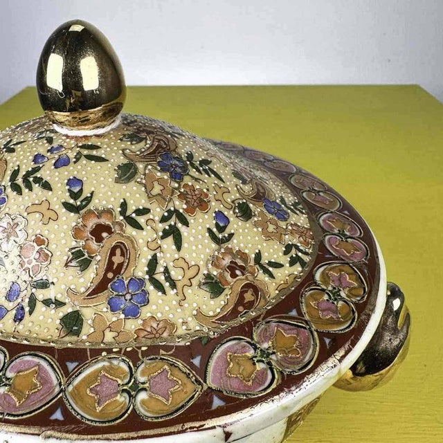 Chinese Royal Satsuma Porcelain Tureen For Sale - Image 6 of 12
