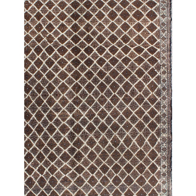 Turkish Rug with Modern Diamond Design in Brown Colors. Keivan Woven Arts, En-140196. This vintage Mid-Century Turkish rug...