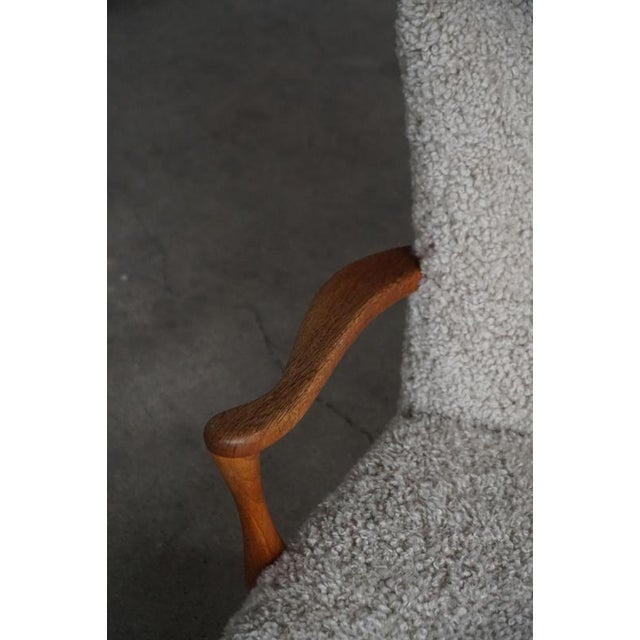 Vintage Lounge Chair in Oak and Shearling Lambswool by Viggo Boesen, 1950s For Sale - Image 11 of 18