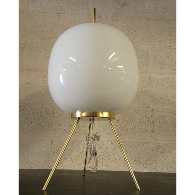 Table Lamp in White Glass For Sale - Image 3 of 14