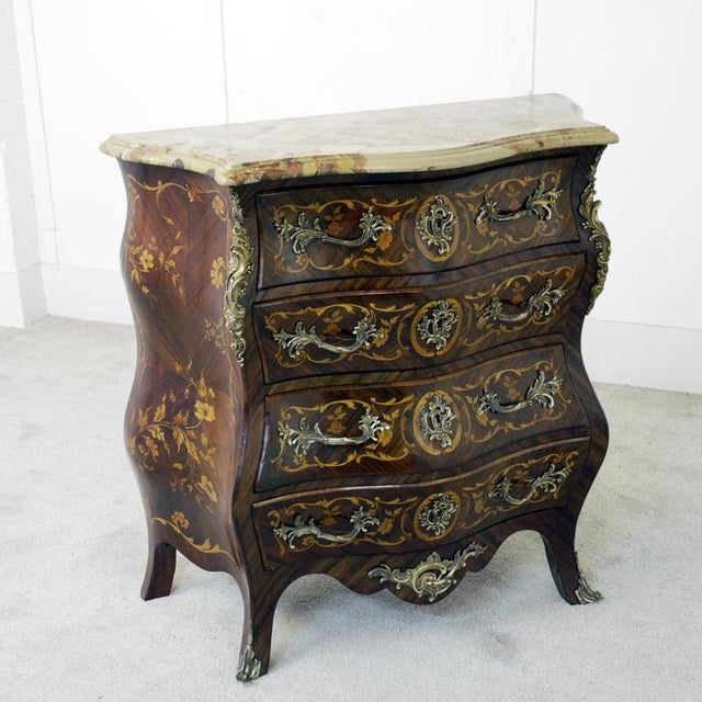 Louis XV Bombe Commode with Marquetry Inlays, 1880s For Sale - Image 8 of 9