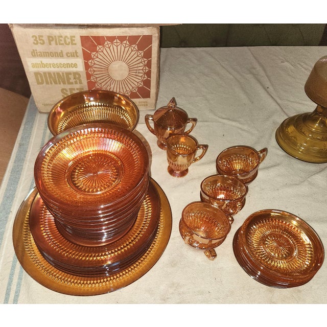 Mid-Century Modern 1940s Jeannette Nos 35 Piece Anniversary Marigold Dinner Set For Sale - Image 3 of 5