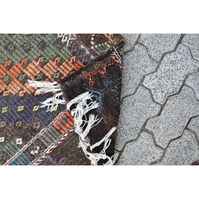 1960s Handmade Geometric Turkish Kilim Rug For Sale - Image 4 of 11
