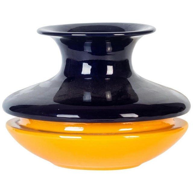 Ceramic Vintage Space Age Two-Tone Ceramic Vase by Cermac, Italy, 1970s For Sale - Image 7 of 7