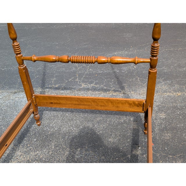 Mid 20th Century Vintage Twin XL Ethan Allen Maple Wood Poster Bedframe For Sale - Image 5 of 11