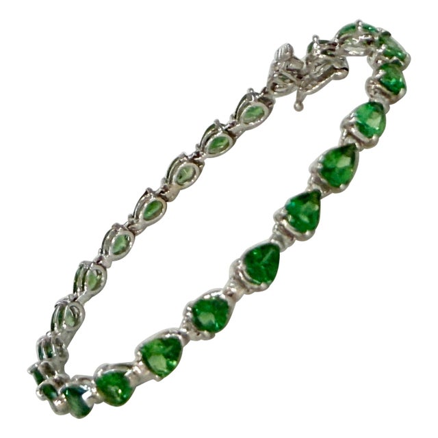 Modern 12 Ct Natural Pear Shape Tsavorite Cocktail Tennis Bracelet 14 Kt White Gold 7" For Sale - Image 3 of 8