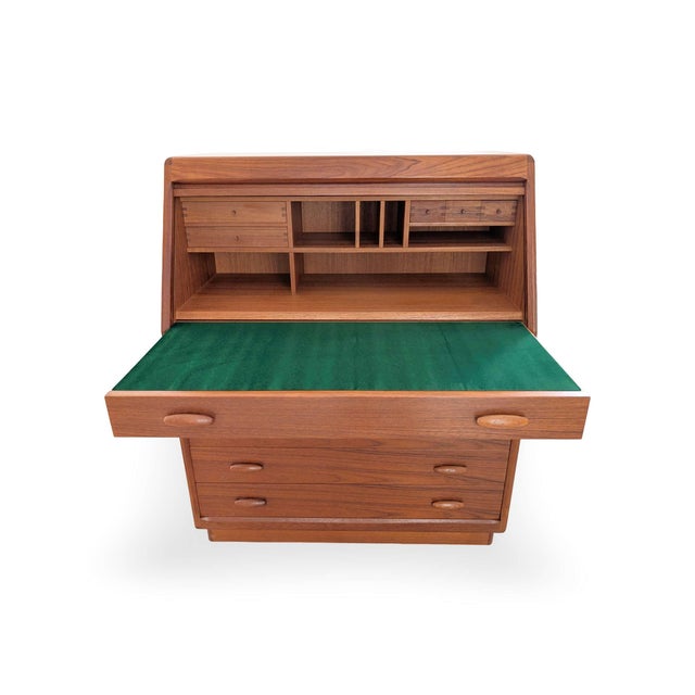 Wood Mid-Century Secretary with Chest of Drawers in Teak from Dyrlund For Sale - Image 7 of 10