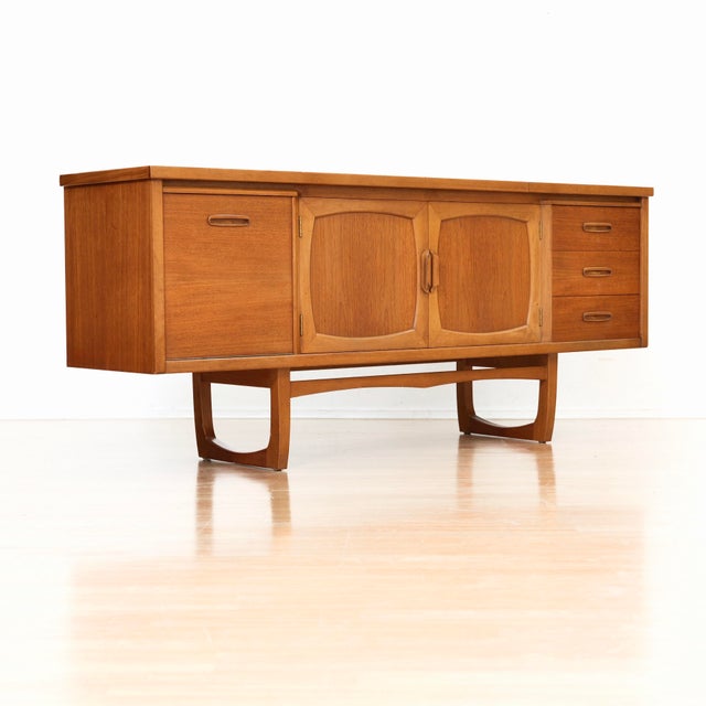 Jentique Mid Century Jentique Teak Credenza With Arched Cabinet Doors For Sale - Image 4 of 12
