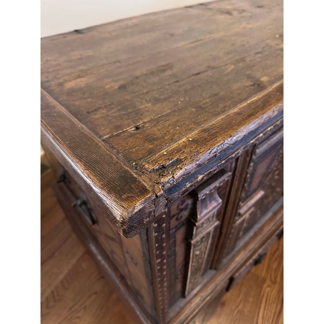 18th Century Tyrolean Blanket or Wedding Chest For Sale In Atlanta - Image 6 of 11
