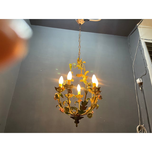 1960s Italian Tole & Ceramic Floral Chandelier, 1960s For Sale - Image 5 of 18