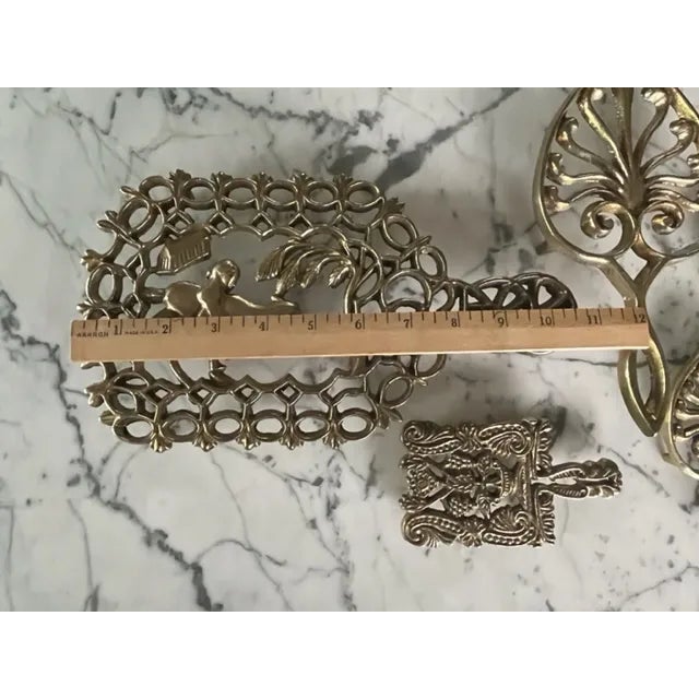 1950s Mid-Century Virginia Metalcrafters Brass Trivets- Set of 5 For Sale - Image 10 of 12