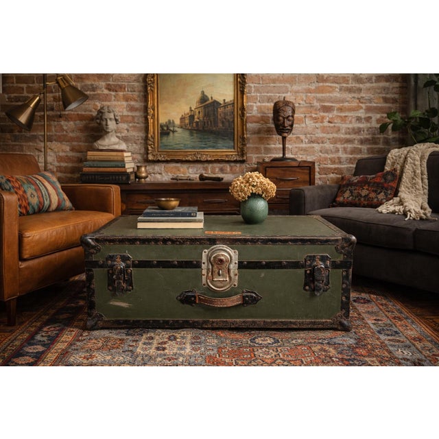 This vintage Samson foot locker was manufactured in the United States by Shwayder Bros., Inc., the historic makers behind...