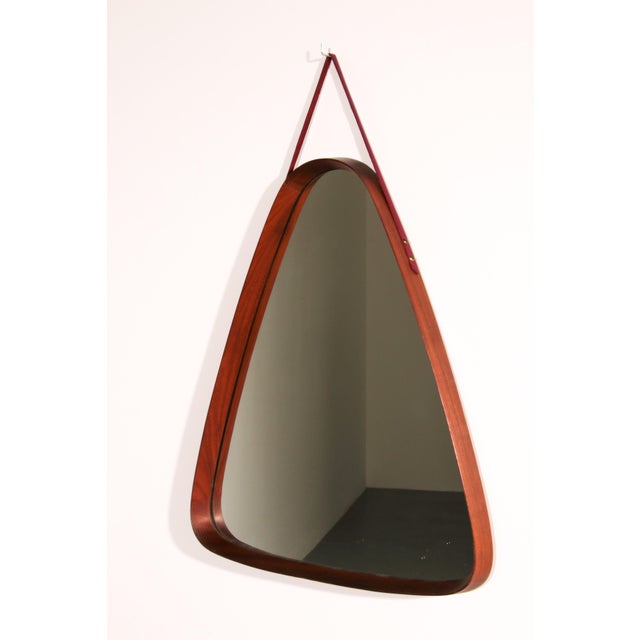 1960s Mid-Century Italian Triangular Mirror in Curved Teak and Leather, 1960s For Sale - Image 5 of 6