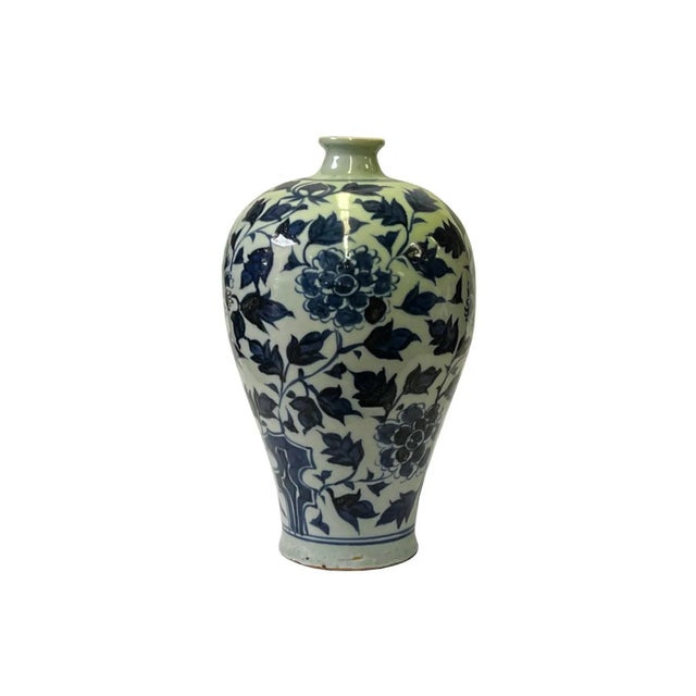 Chinese Chinese Blue White Porcelain Flower Graphic Fat Round Shape Vase For Sale - Image 3 of 6