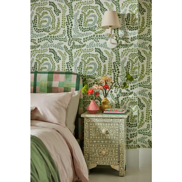 Harlequin Harlequin Fayola Wallpaper in Clover/Chalk - a Sample For Sale - Image 4 of 4