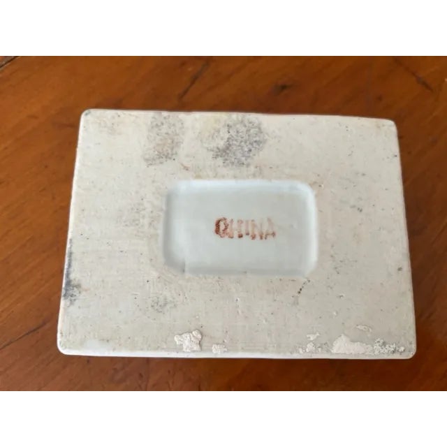 Late 20th Century Chinese Guangxu Period Late 19th Century Porcelain Hand Decorated Box For Sale - Image 5 of 6