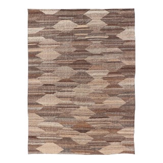 2020s Modern Hand-Woven Flatweave Kilim in Wool With Sub-Geometric Diamond Design For Sale