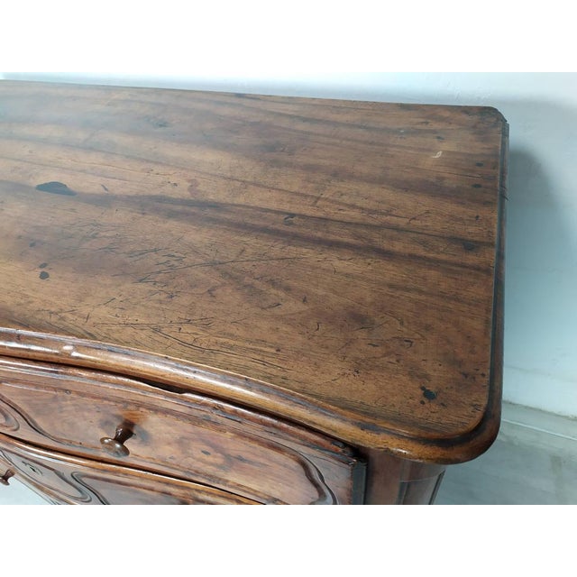 Louis XV Curved Walnut Chest of Drawers For Sale - Image 14 of 18
