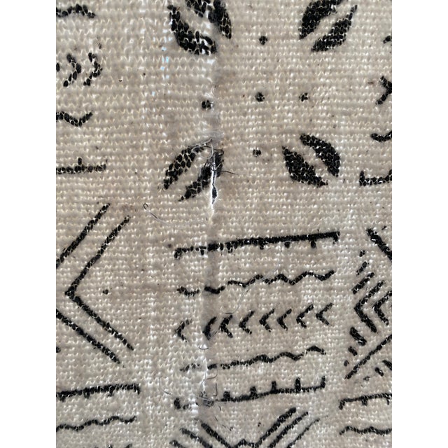 African Vintage Mail Indigo Mud Throw For Sale - Image 4 of 5