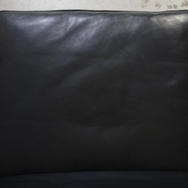 Vintage 2213 Three-Seater Sofa in Black Leather by Børge Mogensen, 1980s For Sale - Image 9 of 18