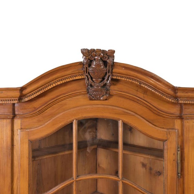 Louis XVI Corner Display Cabinet, 1770-1780 For Sale - Image 5 of 6
