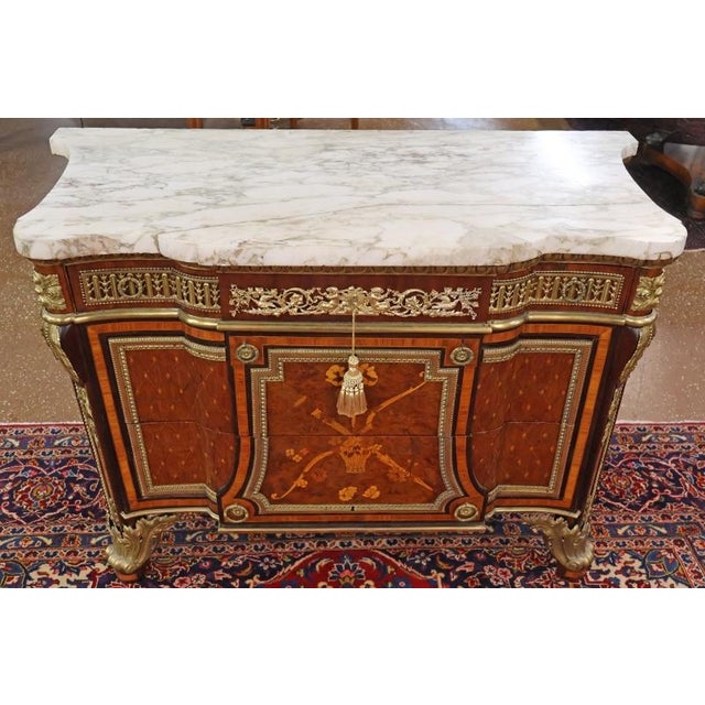 19th Century French Bronze Mount Inlaid Acajou Mouchete Riesener Style Commode For Sale - Image 4 of 16