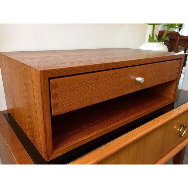 1960s Danish Teak Floating Wall Console from Aksel Kjersgaard, 1960s For Sale - Image 5 of 7
