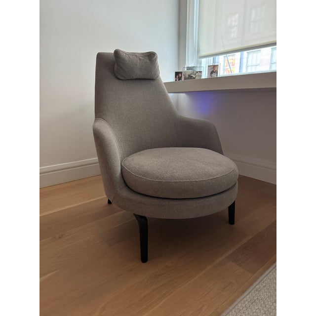 Flexform Flexform Leda Armchair in Grey Linen Texture With Removable Cover and Headrest For Sale - Image 4 of 6