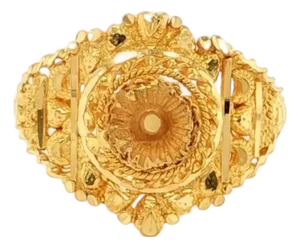 Mid 20th Century 22k Yellow Gold Diamond Cut Fancy Floral Ring Size 7