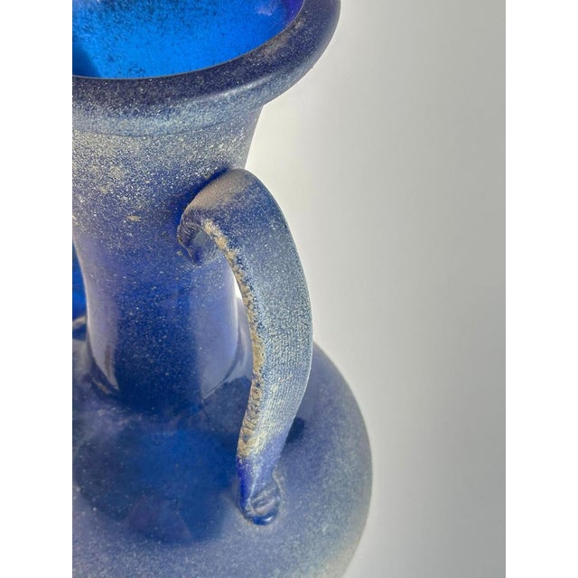 A strikingly sculptural amphora-form vase by Seguso Vetri d’Arte, crafted in Italy during the 1970s. Realised in richly...