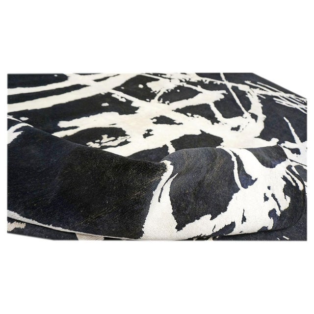 Early 21st Century Indian Modern Orba Wool & Silk 9x12 Black & White Handmade Area Rug #1144033 For Sale - Image 5 of 5