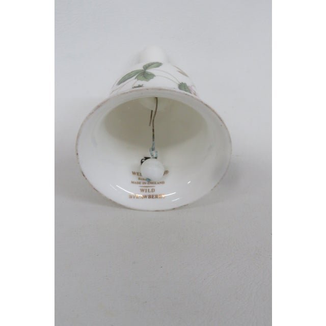 Wedgwood England Wild Strawberry Bell Fine Bone China With Gold Gilt Trim 4738b For Sale In Miami - Image 6 of 10