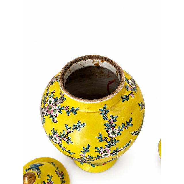 Ceramic Mid 20th Century Pair of Nippon-Marked Yellow Bird and Floral Porcelain Ginger Jars For Sale - Image 7 of 9