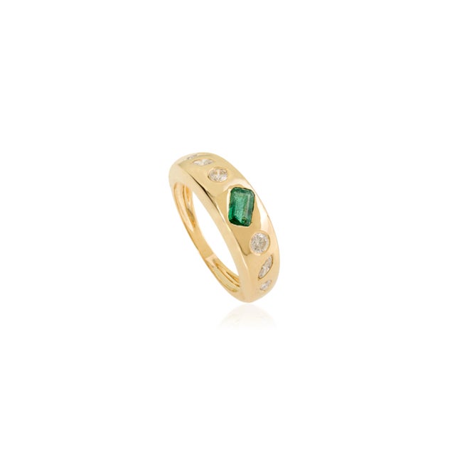 Contemporary Artistic Style Chunky Emerald & Diamond 18k Gold Statement Ring Size 5.5 For Sale - Image 3 of 12