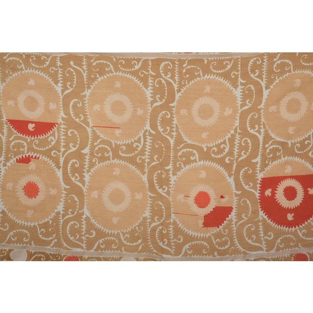 1960s 1960s Suzani Wall Hanging Decor With Pastel Colors For Sale - Image 5 of 11