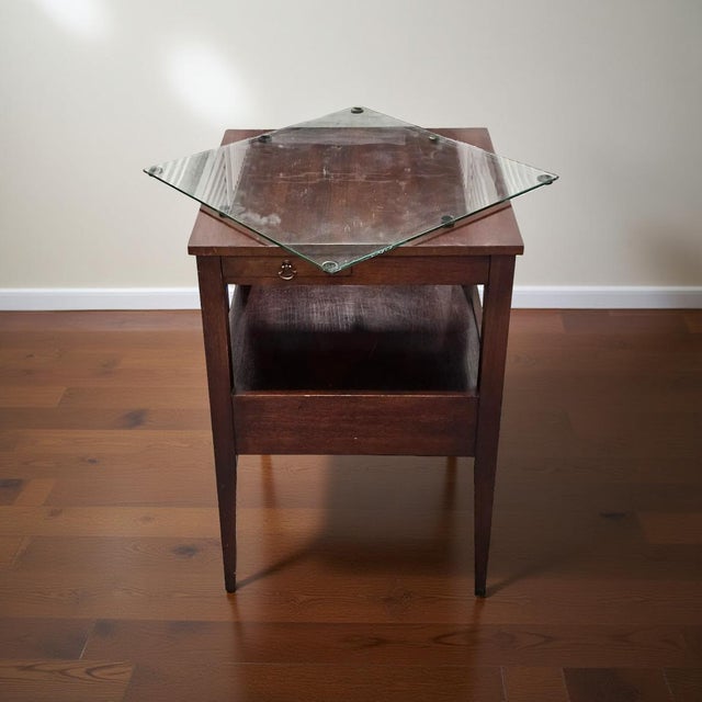 Transitional Kindel Grand Rapids Mahogany End Table With Glass Top For Sale - Image 3 of 9